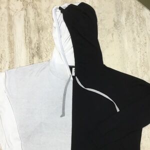 Planet by Lauren G Hoodie Sweater in Black & White. One Size